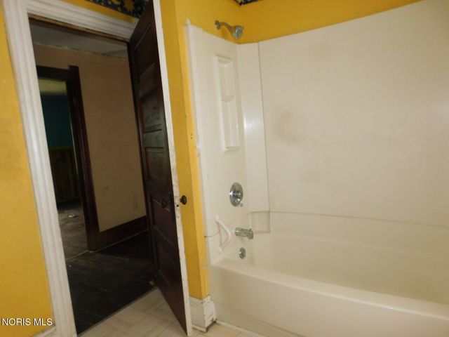 1106 Orchard Street, Toledo, OH 43609