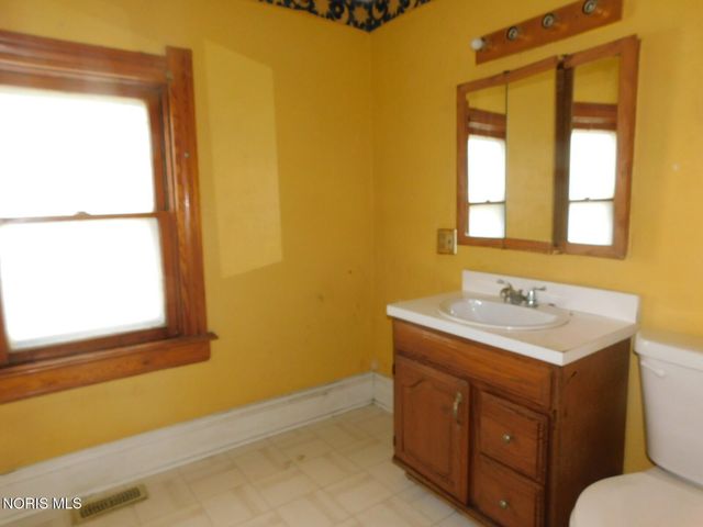 1106 Orchard Street, Toledo, OH 43609