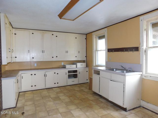 1106 Orchard Street, Toledo, OH 43609