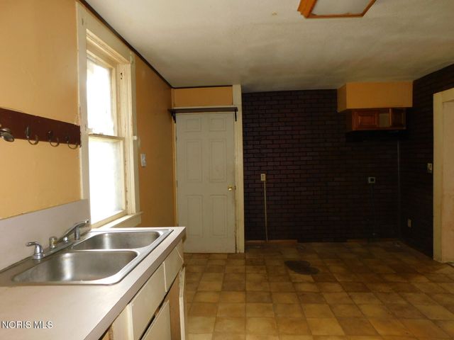 1106 Orchard Street, Toledo, OH 43609