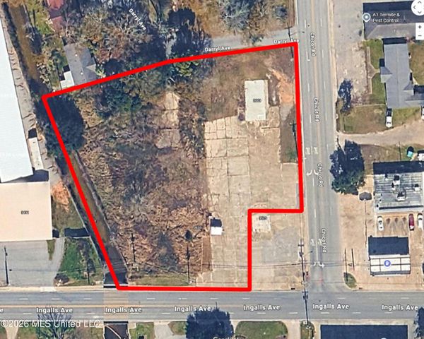 2003 E Chicot Street, Pascagoula, MS 39581