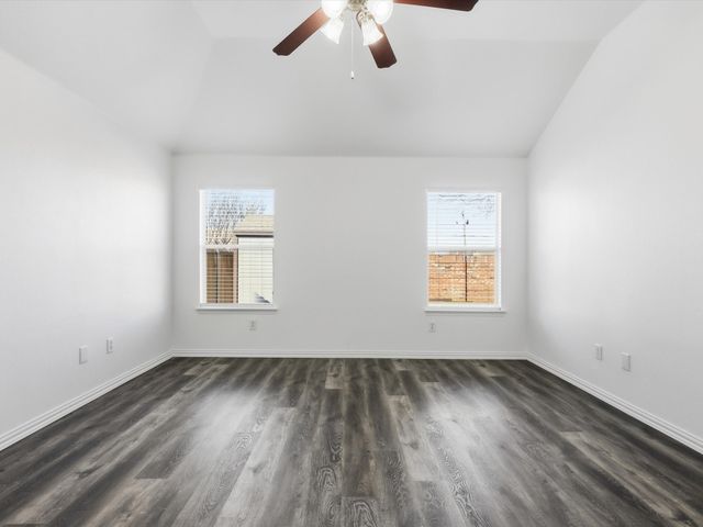 424 Shady Shore Lane, Crowley, TX 76036