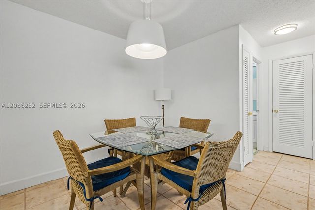 2500 NE 9th St 111, Fort Lauderdale, FL 33304