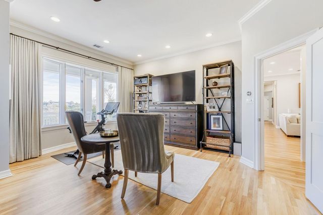 18 Ehrlich RD, Austin, TX 78746