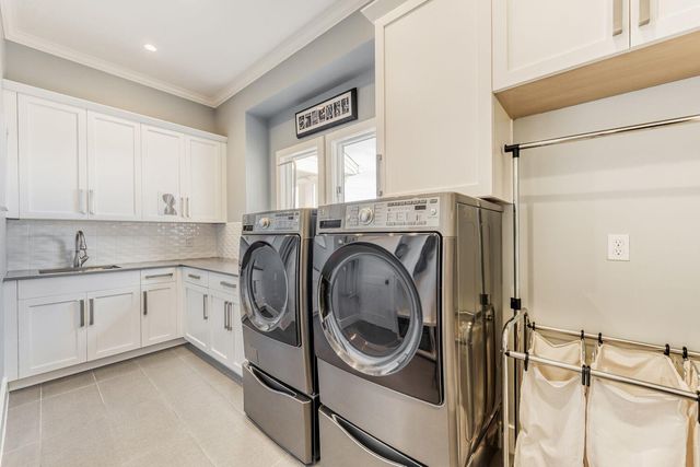 18 Ehrlich RD, Austin, TX 78746