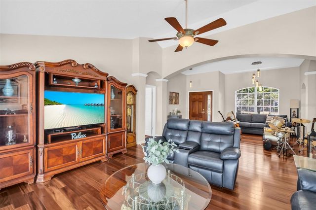 1149 SAWGRASS DRIVE, Tarpon Springs, FL 34689