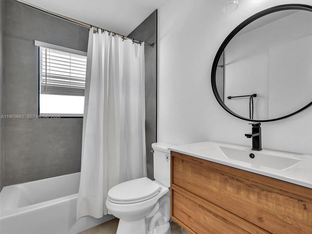 4962 SW 32nd Way, Hollywood, FL 33312