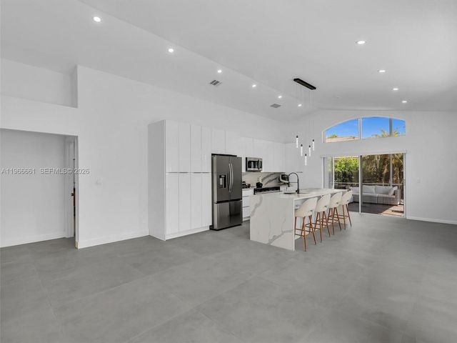 4962 SW 32nd Way, Hollywood, FL 33312