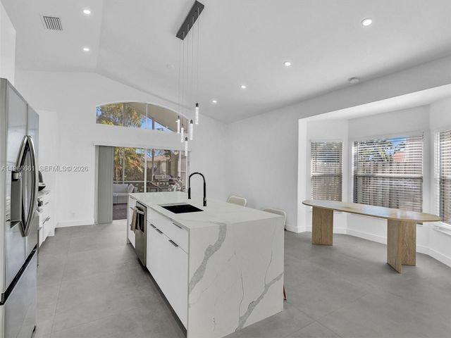 4962 SW 32nd Way, Hollywood, FL 33312