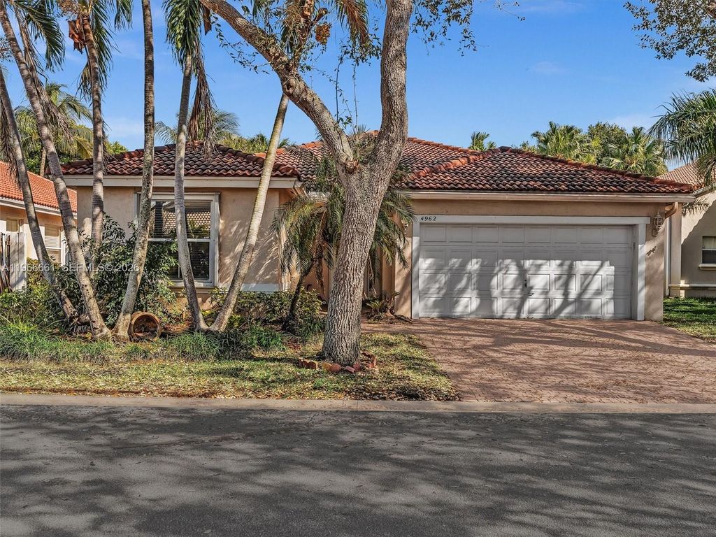 4962 SW 32nd Way, Hollywood, FL 33312