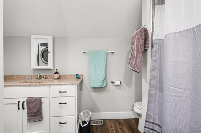 86 Nash Street, Sparta, MI 49345