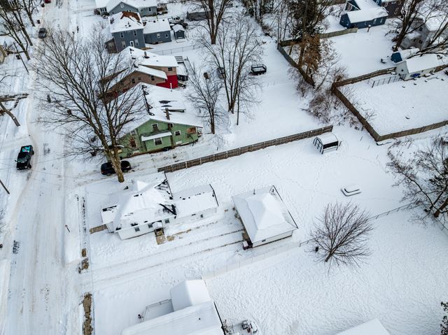 86 Nash Street, Sparta, MI 49345