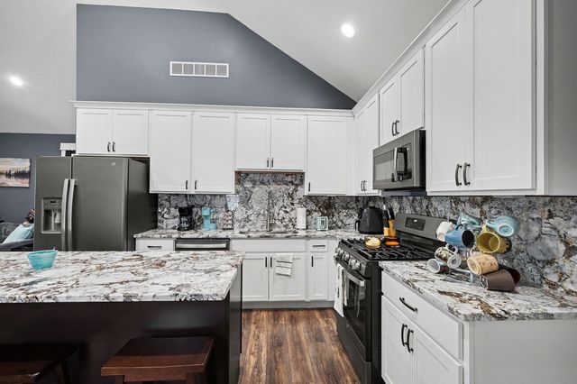 86 Nash Street, Sparta, MI 49345