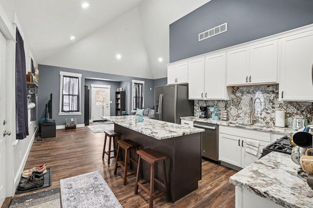 86 Nash Street, Sparta, MI 49345