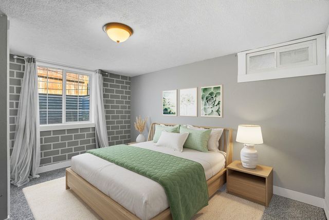 2212 W Queen Ave, Spokane, WA 99205