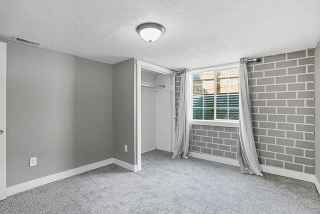 2212 W Queen Ave, Spokane, WA 99205