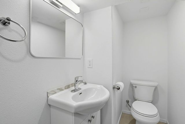 2212 W Queen Ave, Spokane, WA 99205