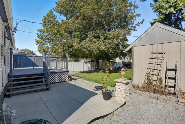 2212 W Queen Ave, Spokane, WA 99205