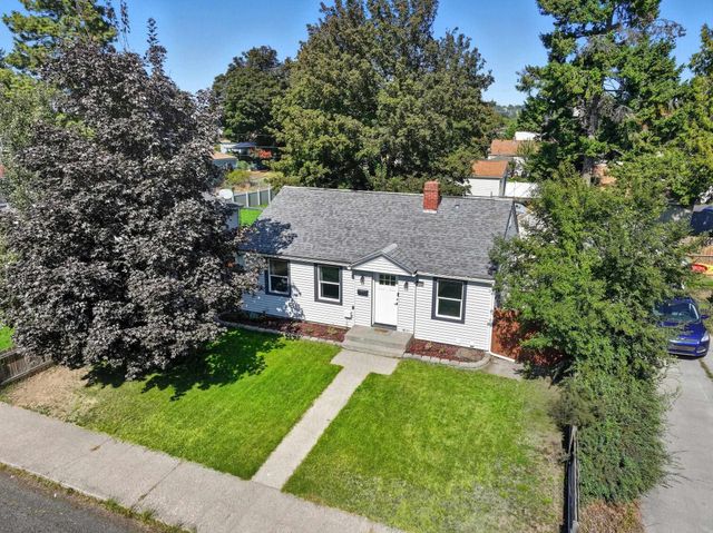 2212 W Queen Ave, Spokane, WA 99205