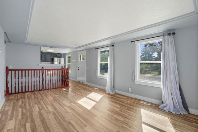 2212 W Queen Ave, Spokane, WA 99205