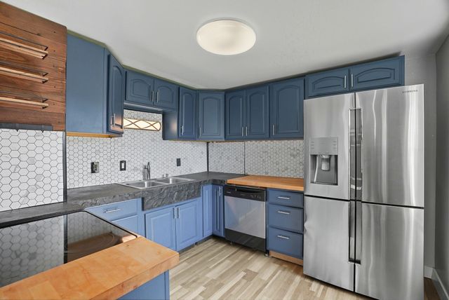 2212 W Queen Ave, Spokane, WA 99205