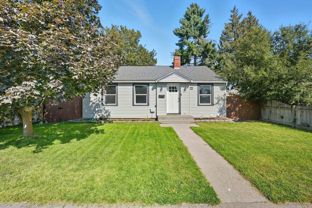 2212 W Queen Ave, Spokane, WA 99205