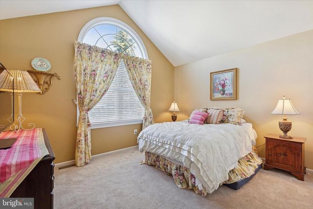 48 CADWALADER CT, Ambler, PA 19002