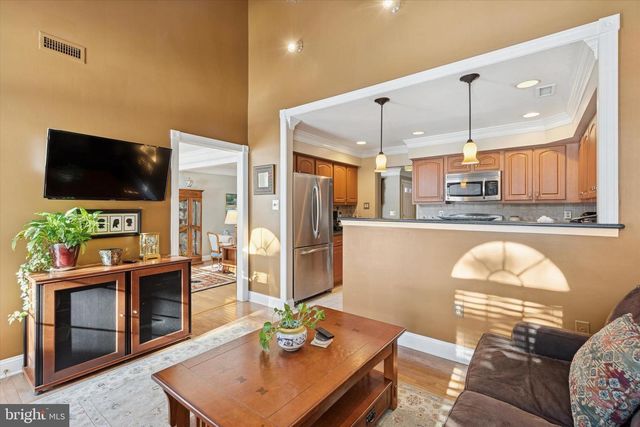 48 CADWALADER CT, Ambler, PA 19002