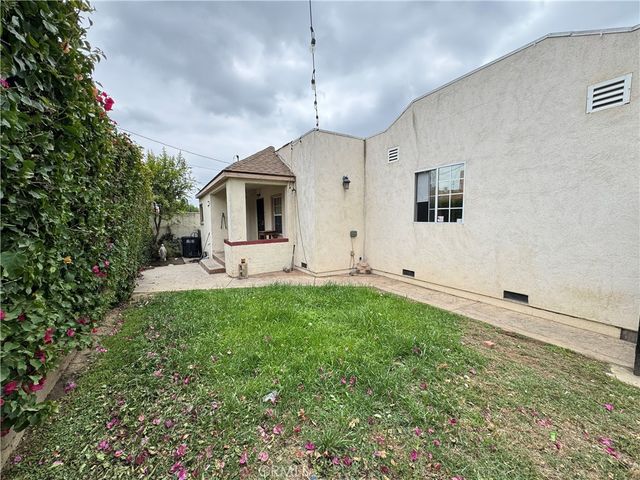 1059 N Hicks Ave, Los Angeles, CA 90063