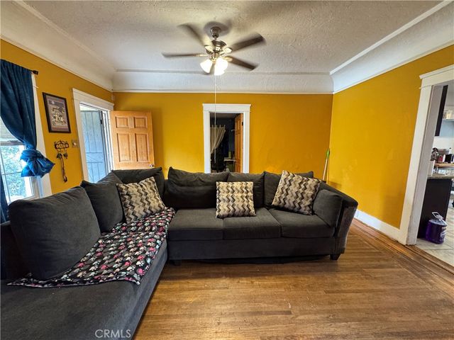 1059 N Hicks Ave, Los Angeles, CA 90063
