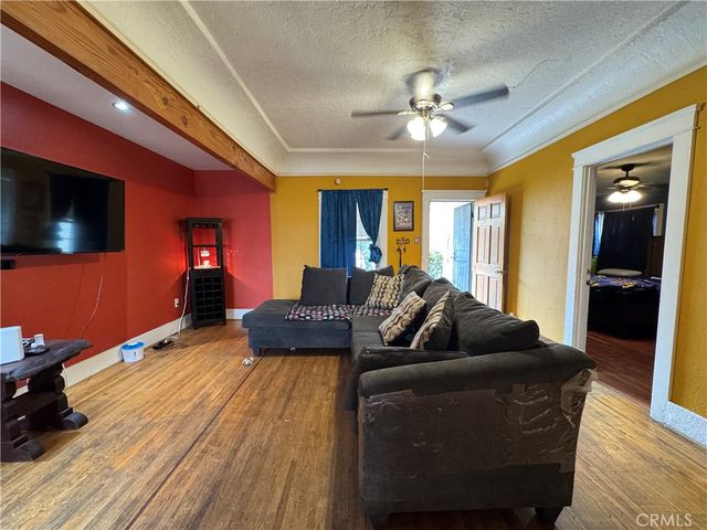 1059 N Hicks Ave, Los Angeles, CA 90063