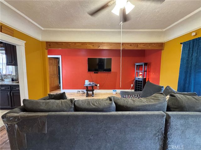 1059 N Hicks Ave, Los Angeles, CA 90063