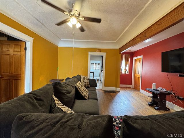 1059 N Hicks Ave, Los Angeles, CA 90063