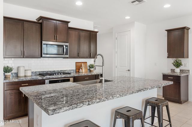 5616 W Jackalope Lane, Laveen, AZ 85339