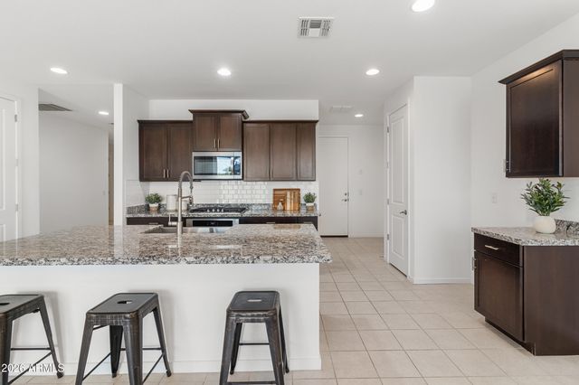 5616 W Jackalope Lane, Laveen, AZ 85339
