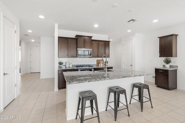 5616 W Jackalope Lane, Laveen, AZ 85339