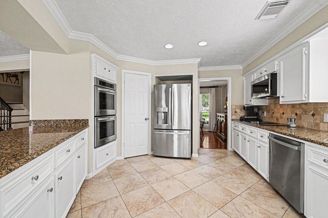 3309 Lakefield Boulevard, Sugar Land, TX 77479