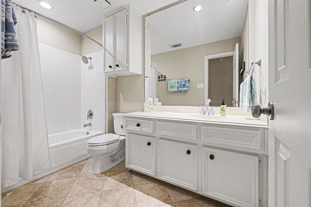 3309 Lakefield Boulevard, Sugar Land, TX 77479