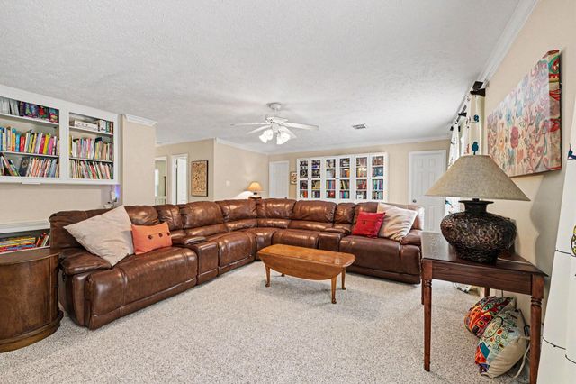 3309 Lakefield Boulevard, Sugar Land, TX 77479
