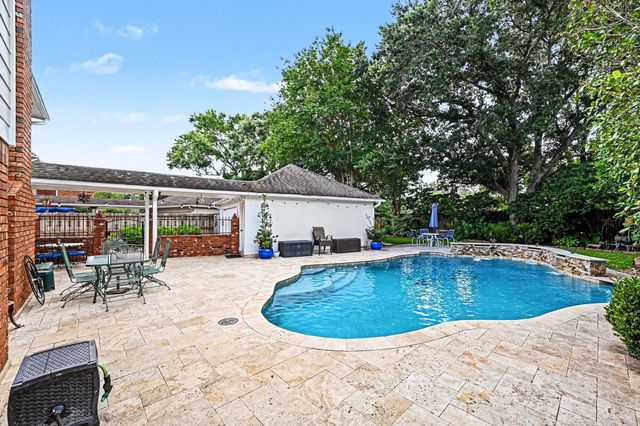 3309 Lakefield Boulevard, Sugar Land, TX 77479