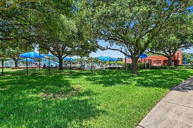 3309 Lakefield Boulevard, Sugar Land, TX 77479
