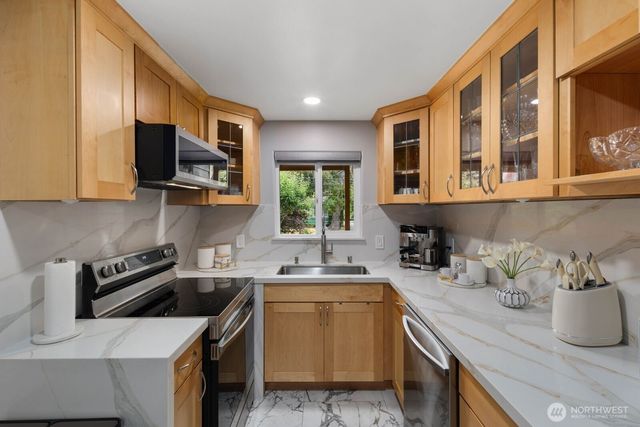 16030 12th Avenue NE, Shoreline, WA 98155