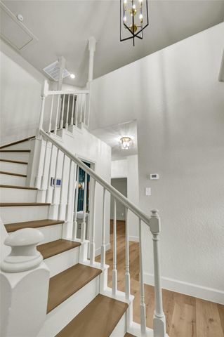 55 Sweetleaf Ct, Lake Jackson, TX 77566