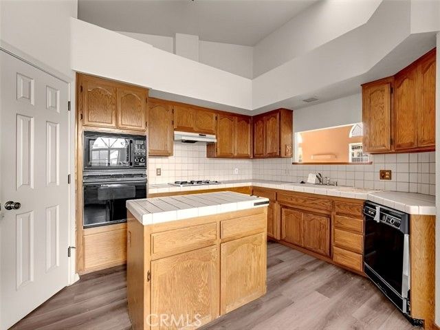 2132 hope Lane, Redding, CA 96003