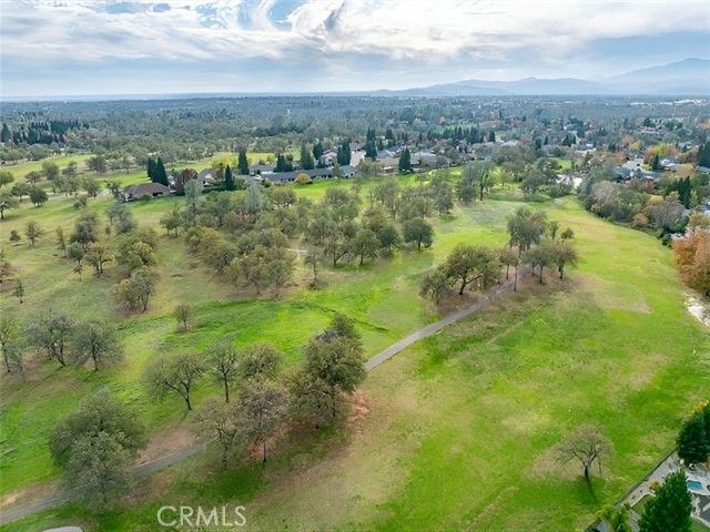 2132 hope Lane, Redding, CA 96003