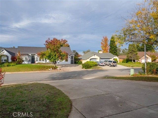 2132 hope Lane, Redding, CA 96003