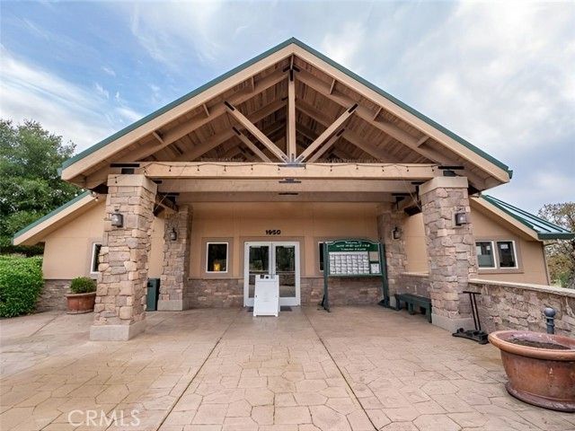 2132 hope Lane, Redding, CA 96003