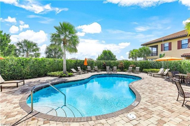 9657 Montelanico LOOP 103, Naples, FL 34119