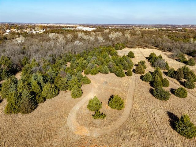 000 E Wilshire Boulevard, Jones, OK 73049