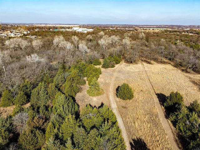 000 E Wilshire Boulevard, Jones, OK 73049